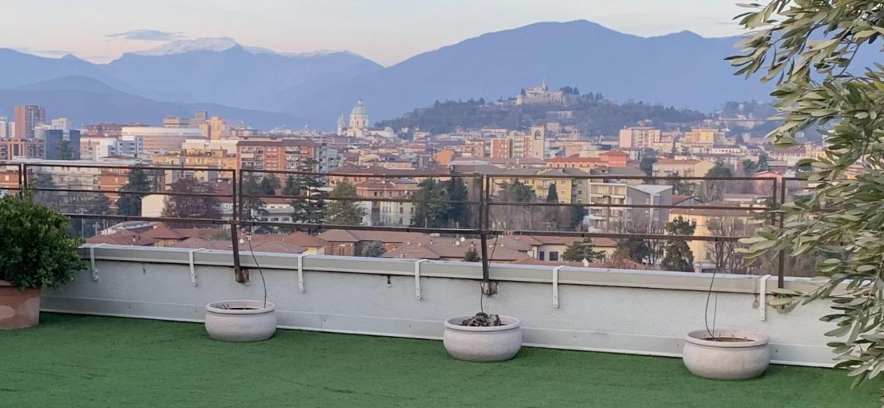 Attico Sky Garden Apartment Brescia Exterior photo